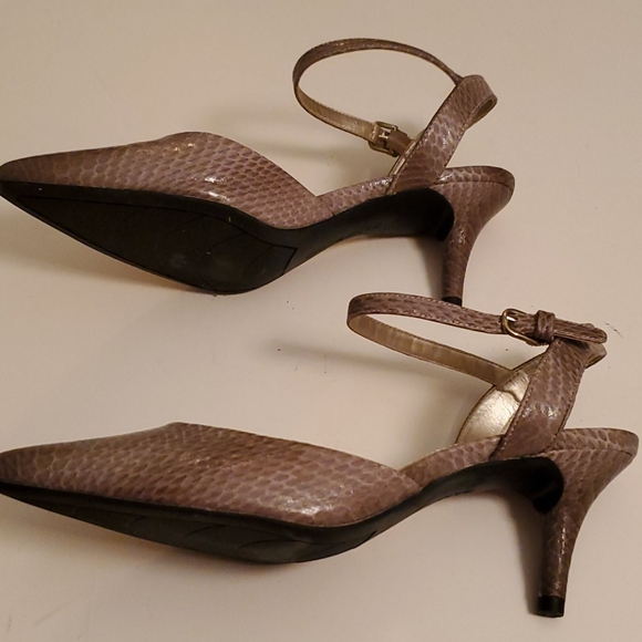 Bandolino leather snake look sz 8 Shoes 3" Heel - Picture 2 of 5